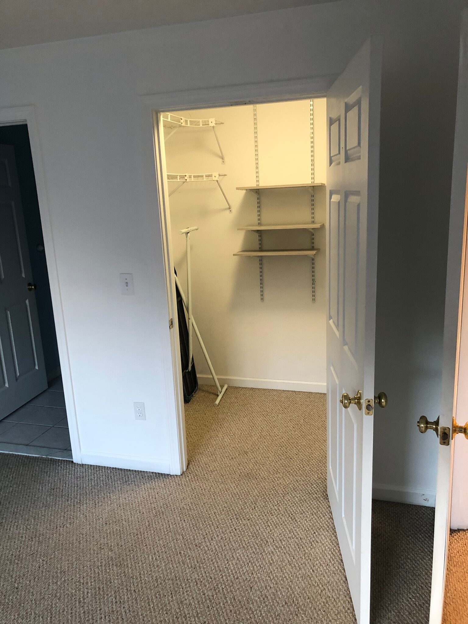 Building Photo - 305 Lime Kiln Rd