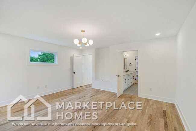 Building Photo - 1113 Leland Ave