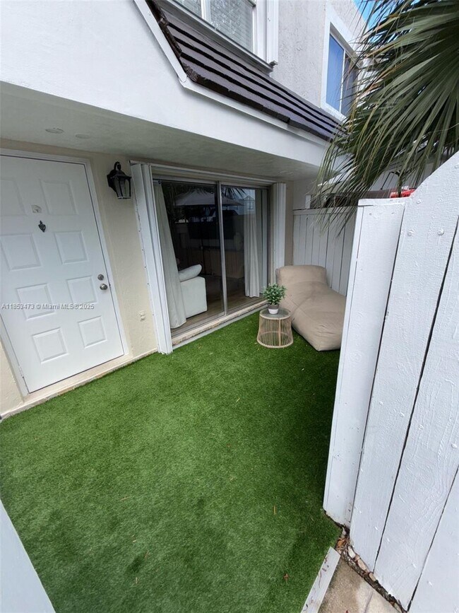 Building Photo - 4530 SW 68th Ct Cir