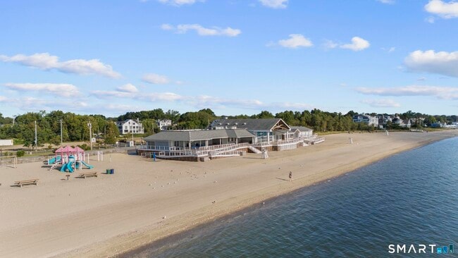 Building Photo - 391 Reef Rd