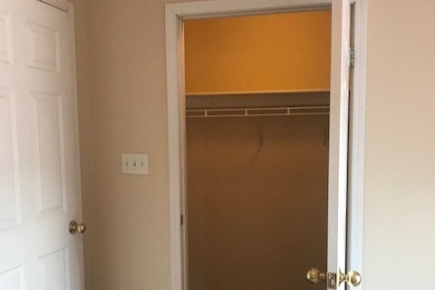 Building Photo - 510 S Poplar St