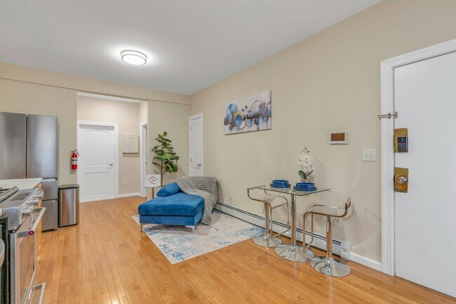 Building Photo - 255 Lafayette Pl