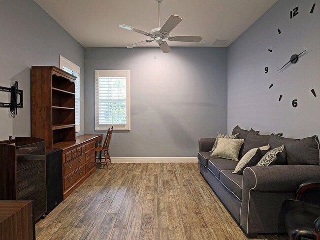 Building Photo - Daniels Place Short Term Rental