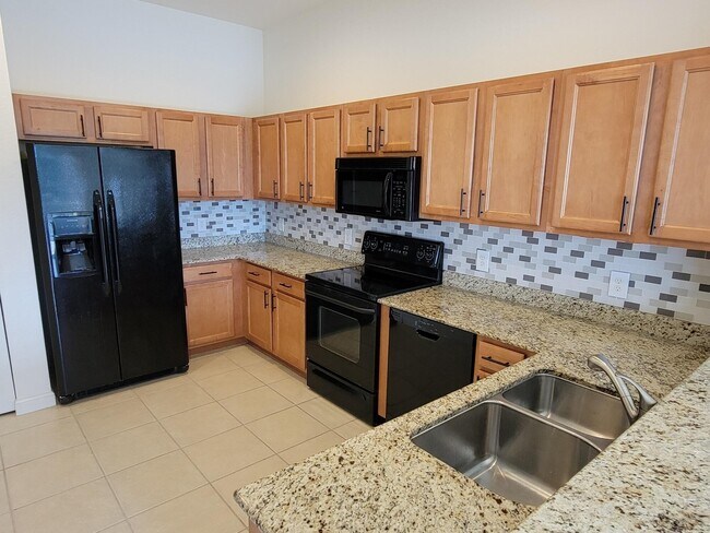 Building Photo - 685 Pacific Grove Dr