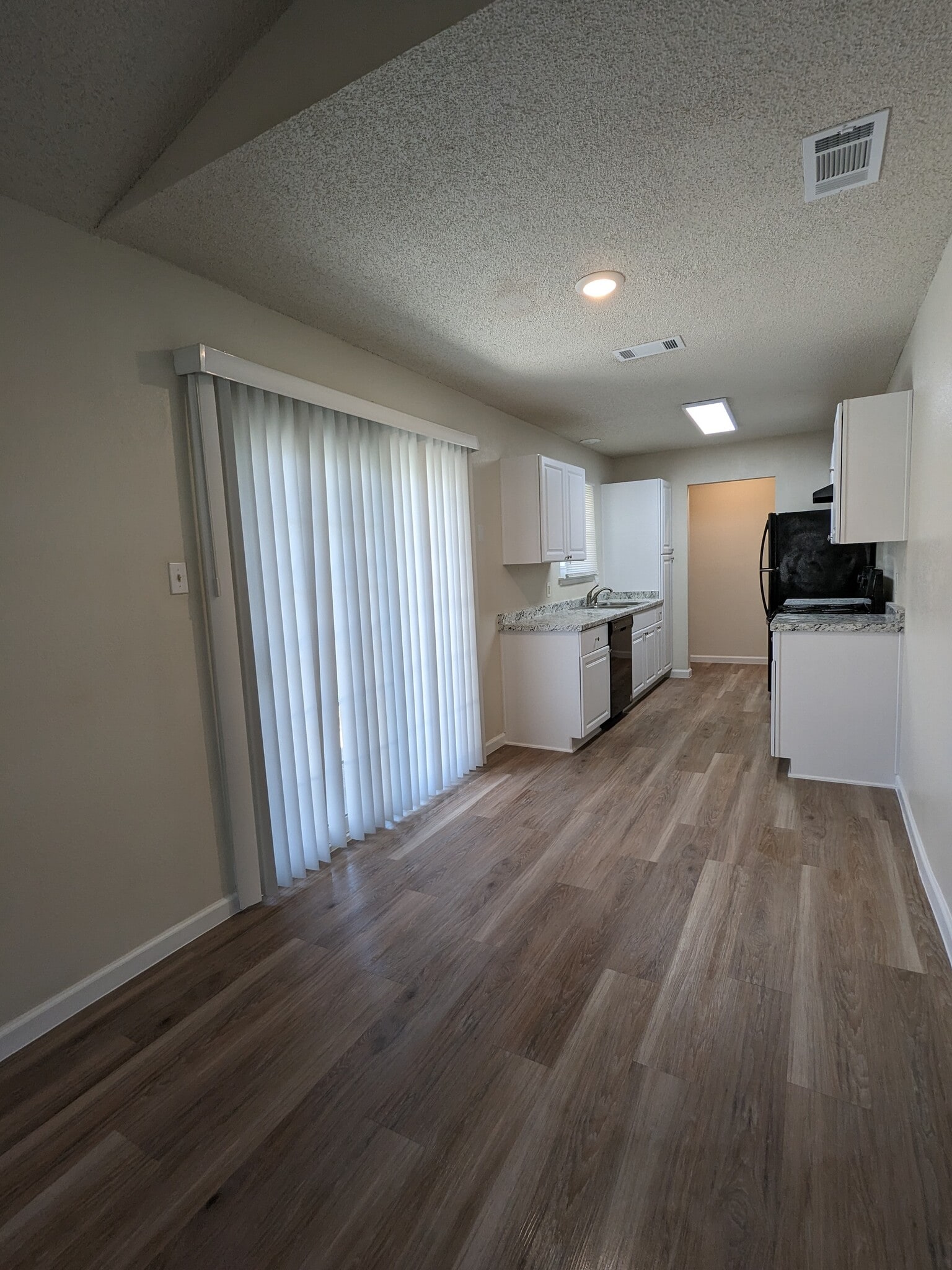 Building Photo - 3710 Trotwood Trl