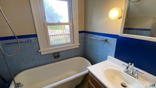 Building Photo - 88 Belleview Ave