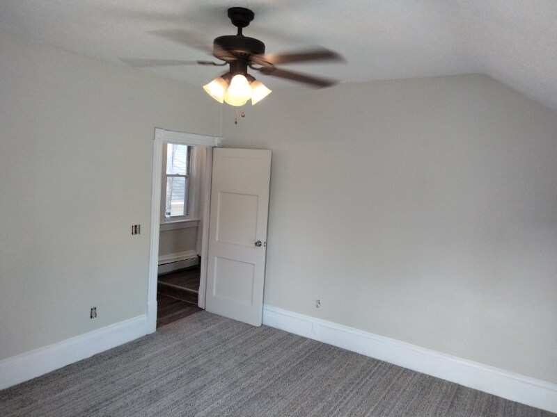 Building Photo - 17 W 27th St