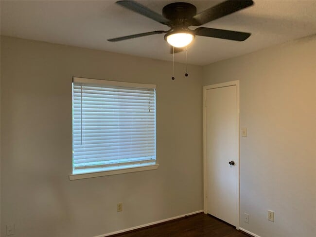 Building Photo - 6814 Grant Dr