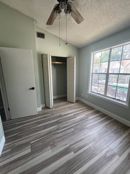 Building Photo - 11359 Stratton Park Dr