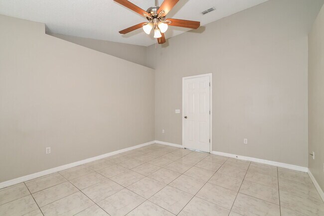 Building Photo - 417 Delicata Dr