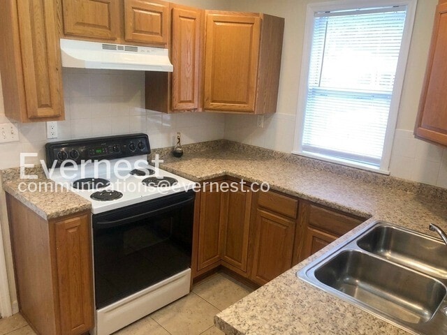 Building Photo - 715 W Ohio Ave