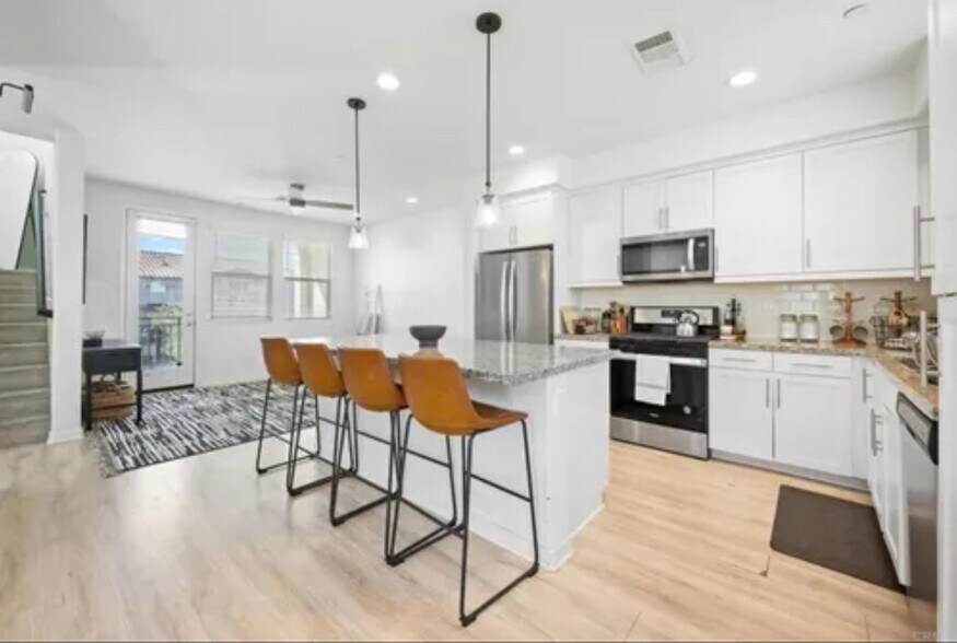 Building Photo - 4201 Mission Ranch Way