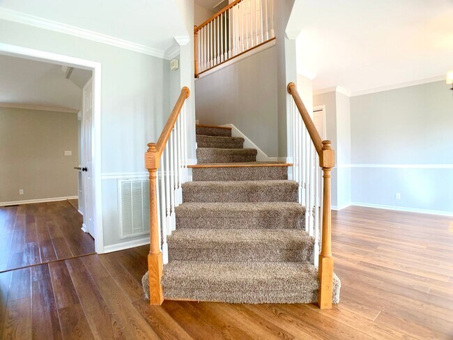 Building Photo - 2553 Emerald Ct