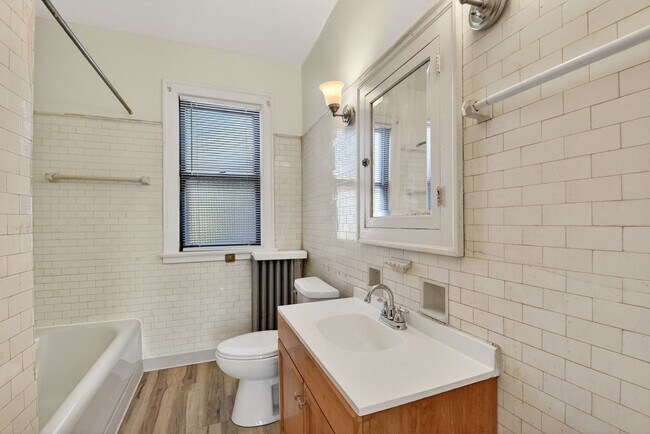 Building Photo - 8018 S Sangamon St