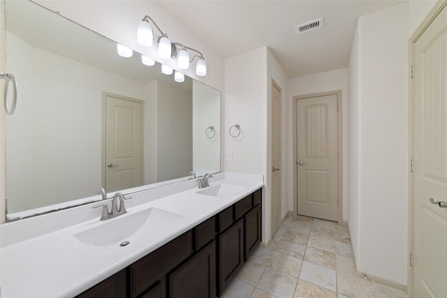 Building Photo - 23203 Mirtillo Ct