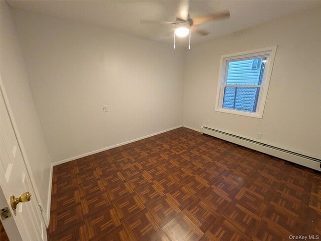 Building Photo - 90-92 W Railroad Avenue Unit