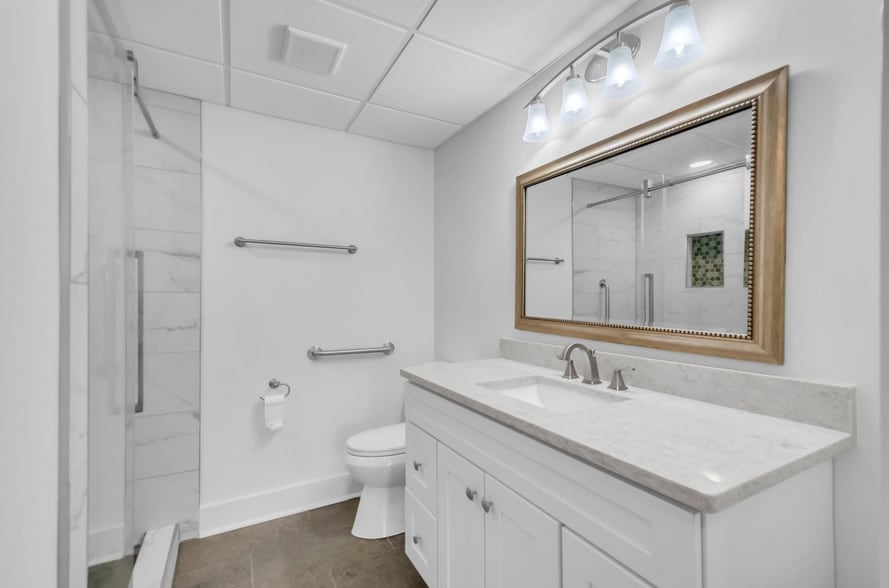 Building Photo - 6666 Brookmont Ter