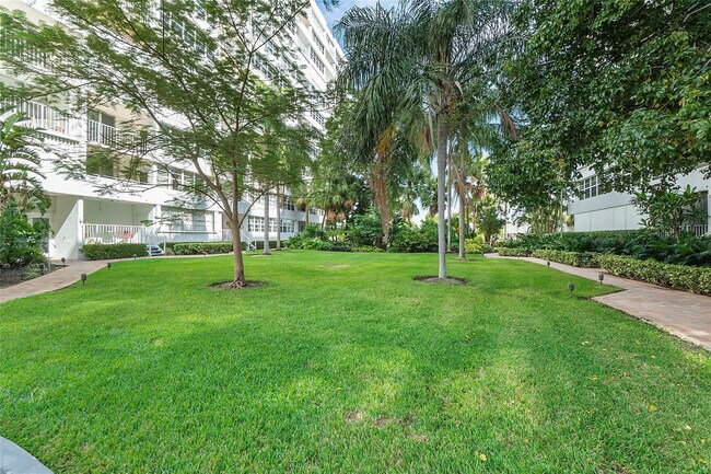 Building Photo - 1160 N Federal Hwy