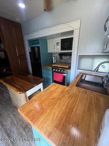 Building Photo - 218 Lawrence Reid Rd