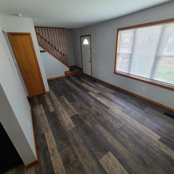 Building Photo - 23345 Hazelwood Ave