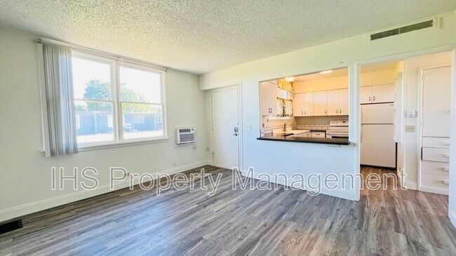 Building Photo - 1209 George Washington Way