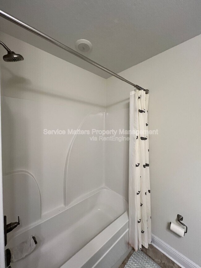 Building Photo - 4527 Plowman Ln