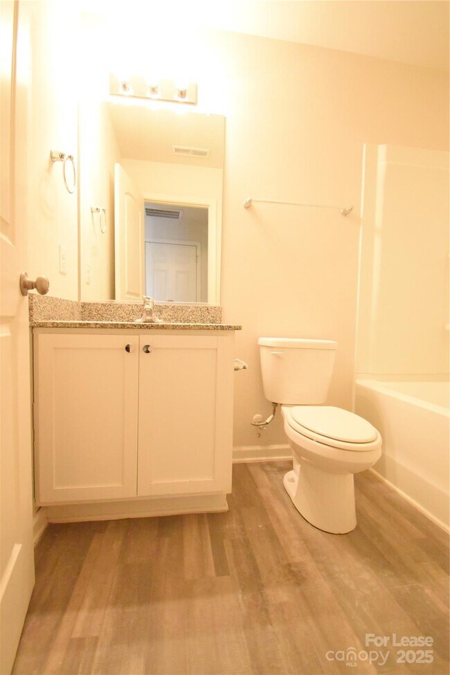 Building Photo - 569 Calvin Sowers Rd