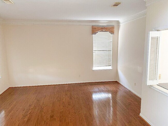 Primary Photo - 14514 Hillside Hickory Ct