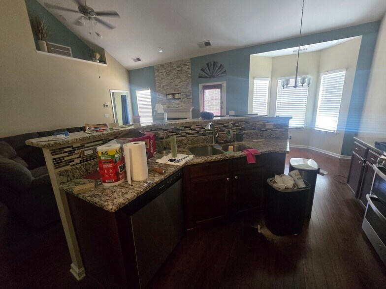 Building Photo - 173 Blackpool Dr