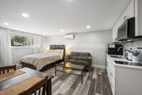 Building Photo - 1017 N 12th St