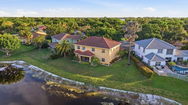 Building Photo - 207 Banyanwood Point