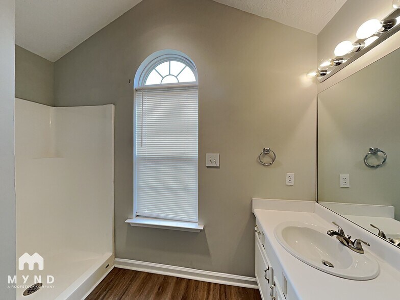 Building Photo - 11190 Knotty Pine Pl