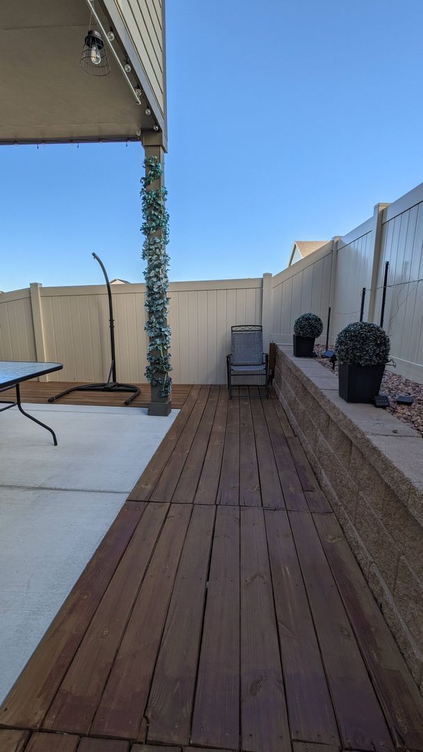 Building Photo - IMMACULATE 4 BED/2.5 BATH CUSTOM BUILT HOME IN SKYLINE RIDGE!