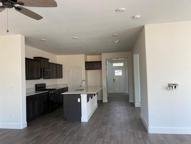 Building Photo - 2459 Robledo Wy