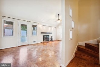 Building Photo - 8509 Cyrus Pl