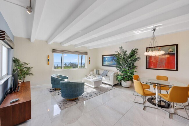 Building Photo - 250 S Ocean Blvd