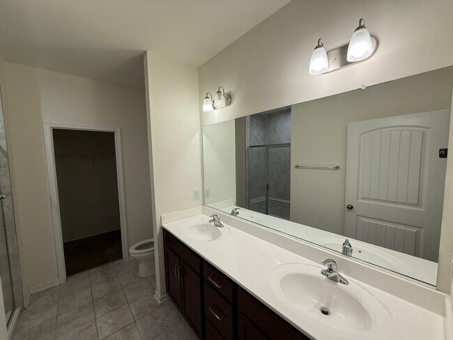Building Photo - 2211 Nightfall Dr