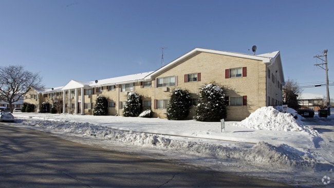 Building Photo - The Executive House