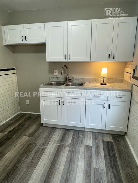 Building Photo - 16210 Ferguson St