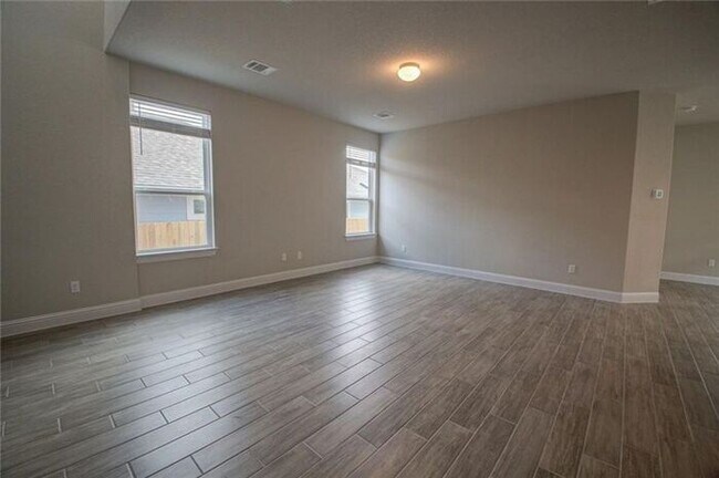 Building Photo - 344 Gaida Loop, Georgetown, Texas 78628