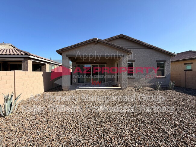 Building Photo - 13314 W Dale Ln