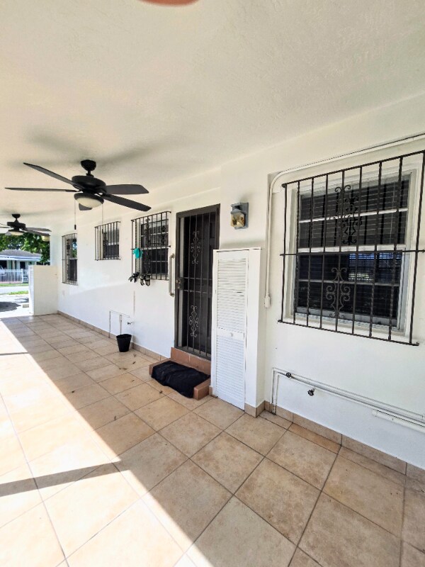 Building Photo - 5451 SW 5th Terrace