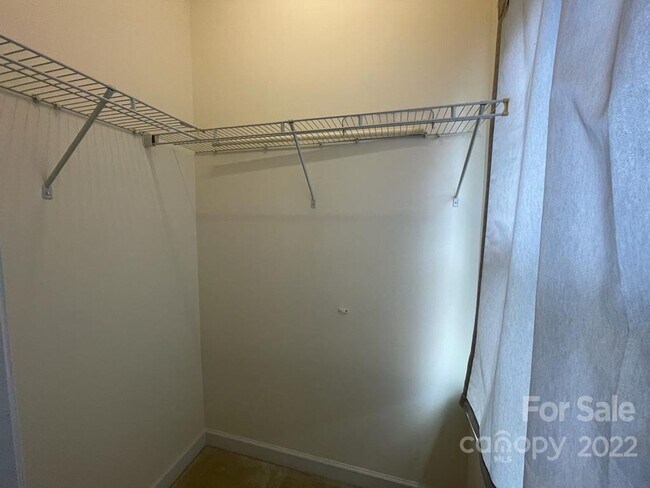 Building Photo - Short Term Rental Coming Soon! 3 BR/2.5BA | Renovated Townhome | 2-Car Garage Parking |Neighborho...