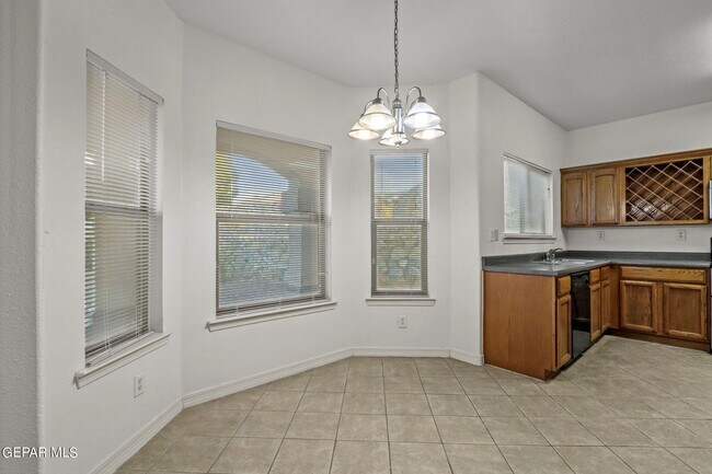 Building Photo - 1476 Luz De Sol Dr