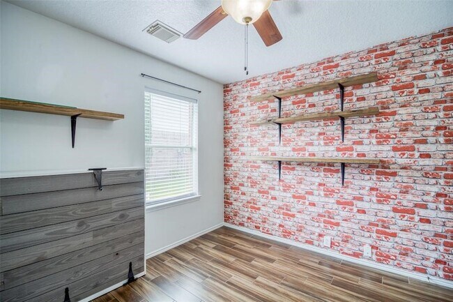 Building Photo - 21222 Somerset Park Ln