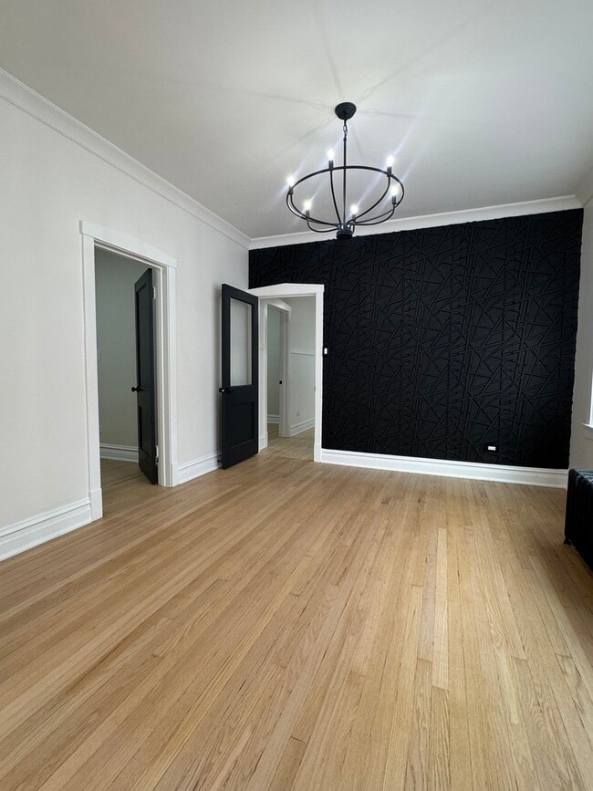 Building Photo - 1807 S 49th Ct