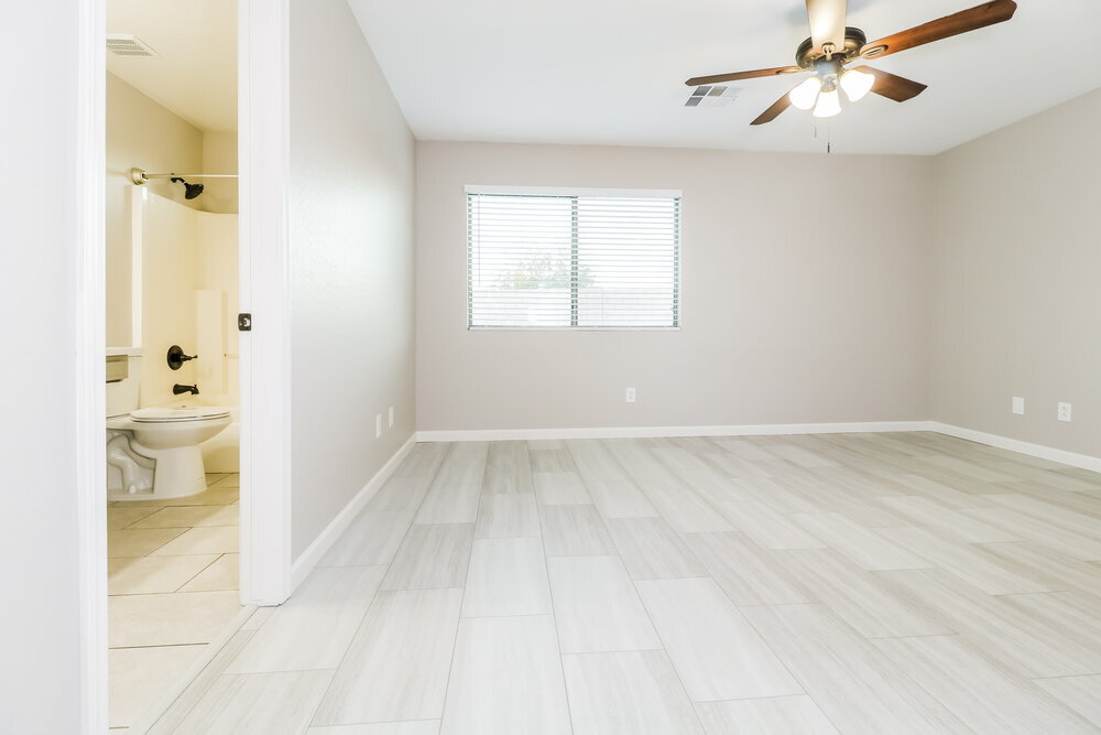 Building Photo - 1388 S 159th Ave