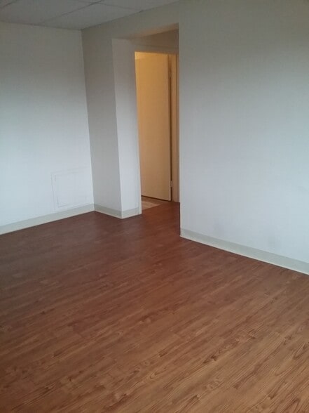 Building Photo - 280 Boyd Dr