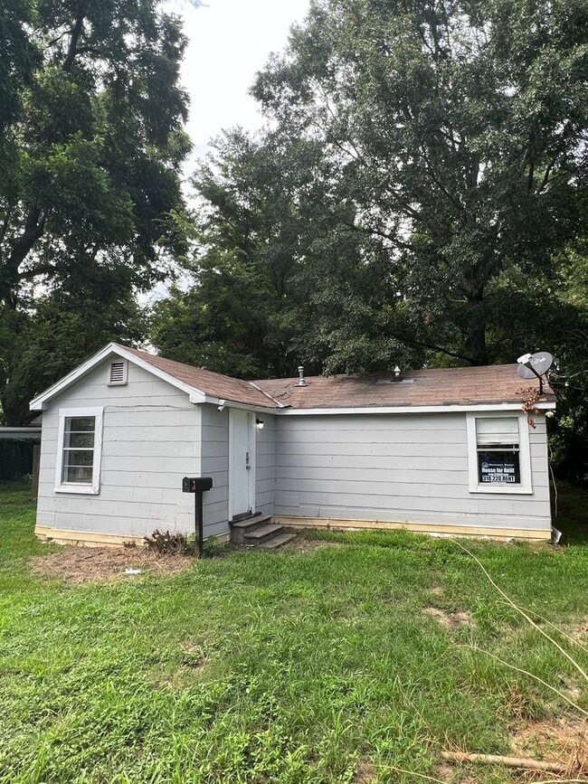 Building Photo - Bossier City!!