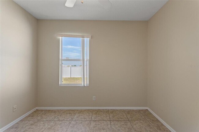 Building Photo - 326 Cotswold Cir